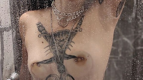 I'm Only 18, But You Can Already Use That Teenage Body However You Want 😏