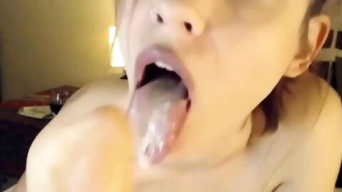 Petite Chick Having Fun Masturbating On Webcam Live