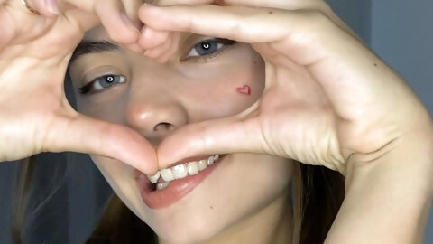 [oc] Sending Nudes To Everyone Who ❤️